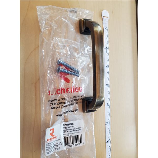 DRAWER PULLS X TWELVE 96MM