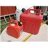 Image 2 : 2 GAS JERRY CANS