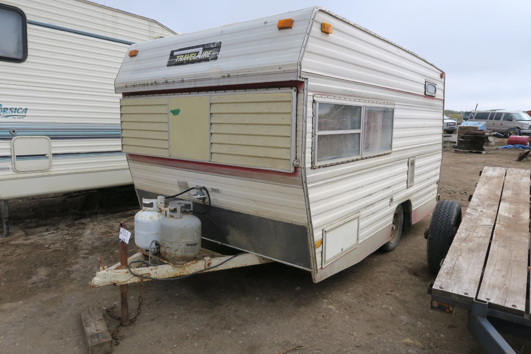 1970 16' Travelaire Camper Trailer VIN R155T71180