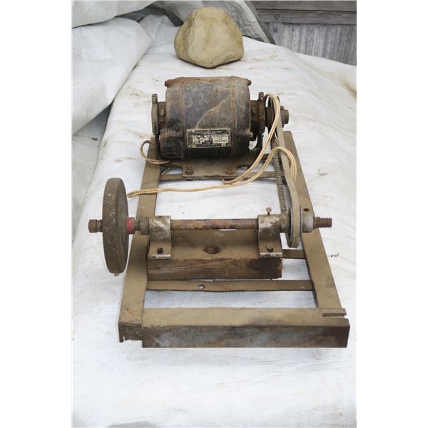 Electric Motor with Grinder