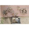 Image 2 : Pail of Vintage Pulleys, etc.