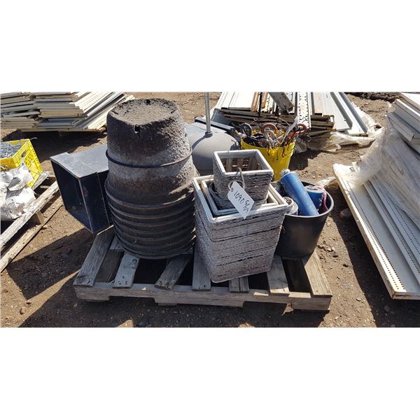 Pallet Planters / Pots & Misc. Gardening Items