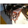 Image 3 : 5 BAR STOOLS 2X30"H, 3X25"H