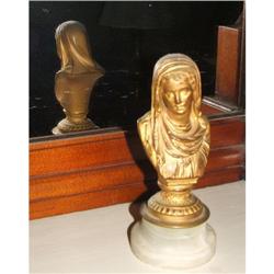 Bust