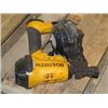 Image 2 : BOSTICH COIL NAILER