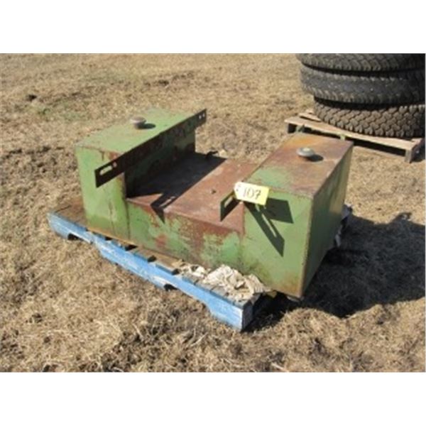 AUXILIARY TRACTOR FUEL TANK