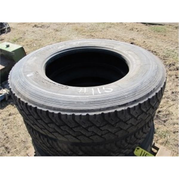 DOUBLE COIN 16 PLY 215/75/R17.5 RT500 TRAILER TIRE (1) VG.