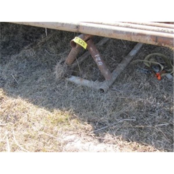 2 PIECE PIPE RACK (APPROX 20') (BOTH FOR ONE MONEY)