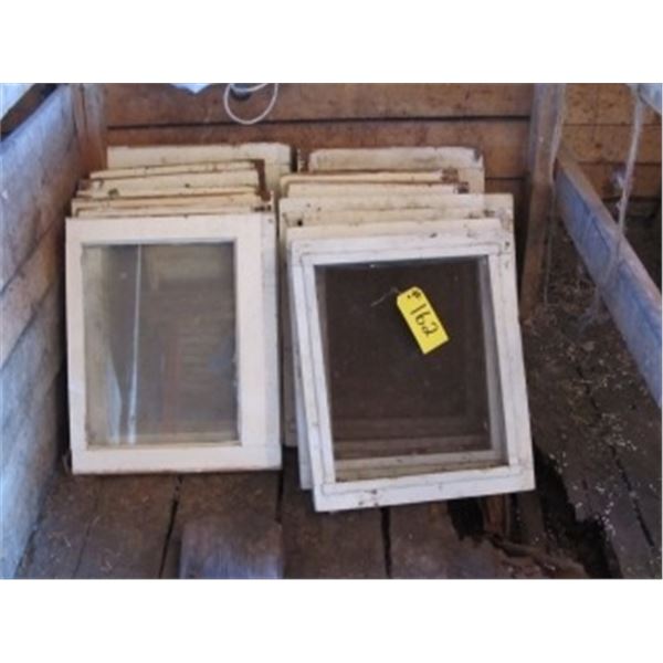 APPROX 15 SINGLE PANE WINDOWS & SCREENS