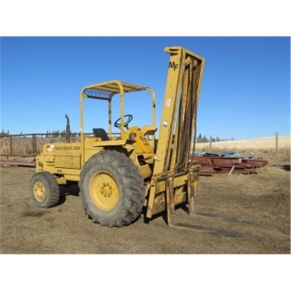 MF 2500 FORKLIFT; APPROX 11FT MAST; DIESEL; 6000LB LIFT; HRS NOT VISIBLE
