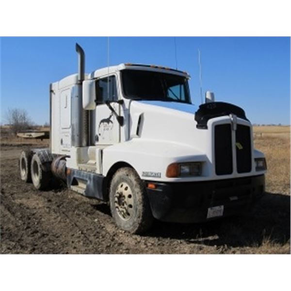 1993 KENWORTH T600 HWY TRACTOR; SLEEPER; 18 SPD; N14 CUMMINS; 48" BUNK; PTO/WET KIT; 11R24.5 TIRES; 