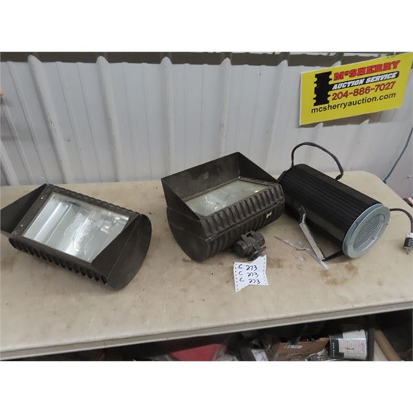 2 Shop Light Fixtures 1) Stage Light Fixture