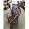 Image 2 : Beautiful Bent Willow "Leaf" Design Chair