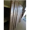 Image 2 : 9 Oak Bifold Doors 9" or 12"