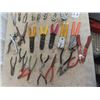 Image 3 : 38 Pliers,Cuttrers, Strippers & Hole Punches