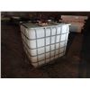 Image 1 : 200 Gal Water Tote w Cage