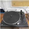 Image 2 : TECHNICS SL2000 TURNTABLE, NO CARTRIDGE