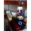 Image 3 : 2 trays of pocket knives, speakers, chicago bears lamp and more