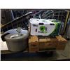 Image 1 : PRESTO CANNER AND 2 TRAYS OF MASON JARS