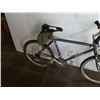 Image 3 : Grey stuntjumper bike