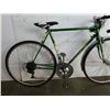 Image 3 : GREEN PEUGEOT BIKE
