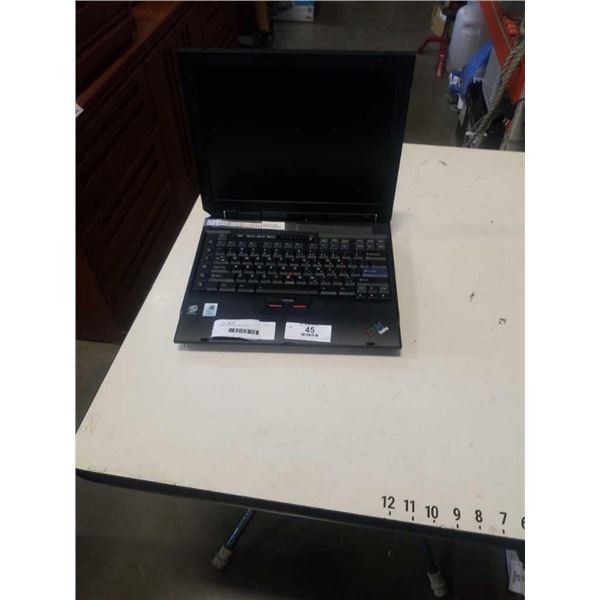 IBM THINKPAD A30 LAPTOP