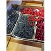 Image 3 : TRAY OF NECKLACES