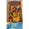 Image 2 : 14 LION KING FIGURES AND BASE