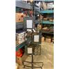 Image 1 : METAL HANGING PHOTO COLLAGE