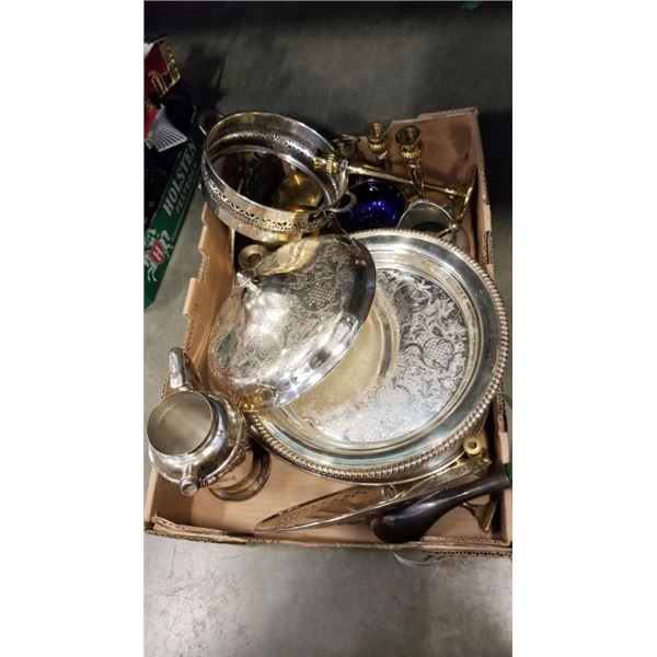 TRAY OF SILVER PLATE AND BRASS SERVING PIECES, CANDLE STICKS