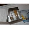 Image 2 : CKIN2U PERFUME AND BODY WASH GIFT SET