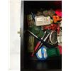 Image 2 : JEWELRY BOX WITH METAL SOLDIERS, LESNEY AND MATCHBOX MILITARY VEHICLES, COLLECTOR PINS AND BELT BUCK