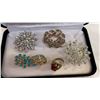 Image 4 : RHINESTONE BROOCHES, NECKLACE AND EARRING SET, PINS AND SCARF CLIPS