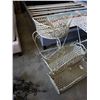 Image 2 : 2 Beige Decorative metal planters and basket on stand
