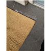 Image 3 : 8 foot shag area carpet