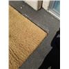 Image 3 : 8 foot shag area carpet