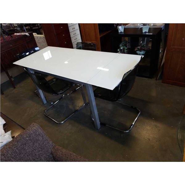 MODERN GLASSTOP DRAWLEAF DINING TABLE WITH 4 DESIGNER CHAIRS - RETAIL $3500