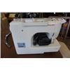 Image 1 : SINGER 8280 SEWING MACHINE - WORKS
