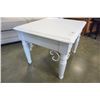 Image 4 : WHITE PAINTED ENDTABLE