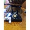 Image 3 : VINTAGE BLACK ROTARY PHONE