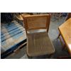 Image 8 : OCTAGON DINING TABLE WITH 4 CHAIRS