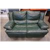 Image 1 : GREEN LEATHER RECLINER LOVESEAT