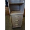 Image 4 : OAK BOOKSHELF 70 INCHES TALL X 17 1/2 INCHES WIDE X 17 1/2 INCHES DEEP
