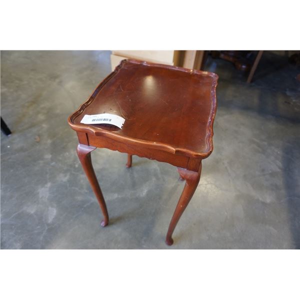 BOMBAY CO SIDE TABLE