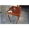 Image 1 : BOMBAY CO SIDE TABLE