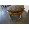 Image 3 : ROUND RATTAN OTTOMAN WITH CUSHION