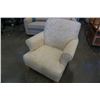 Image 10 : Upholstered accent armchair