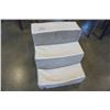 Image 1 : MAJESTIC PET FOAM PET STEPS
