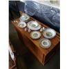 Image 1 : SILVER BIRCH ROYAL ALBERT 24 PIECE DINNER SET