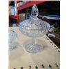 Image 2 : LOT OF CRYSTAL LIDDED DISHES